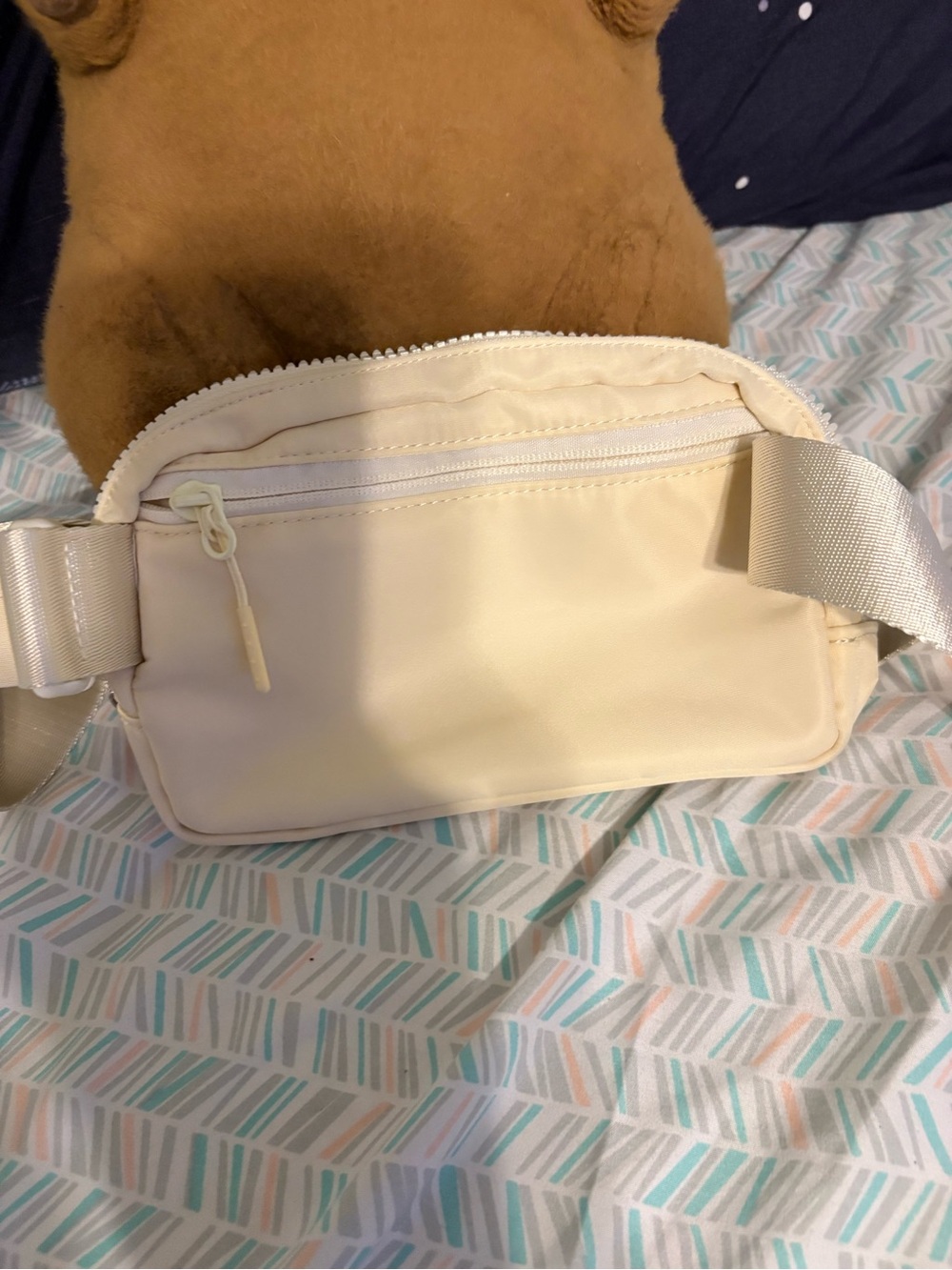 lululemon athletica Cream Belt Bag NWOT - Picture 5 of 6